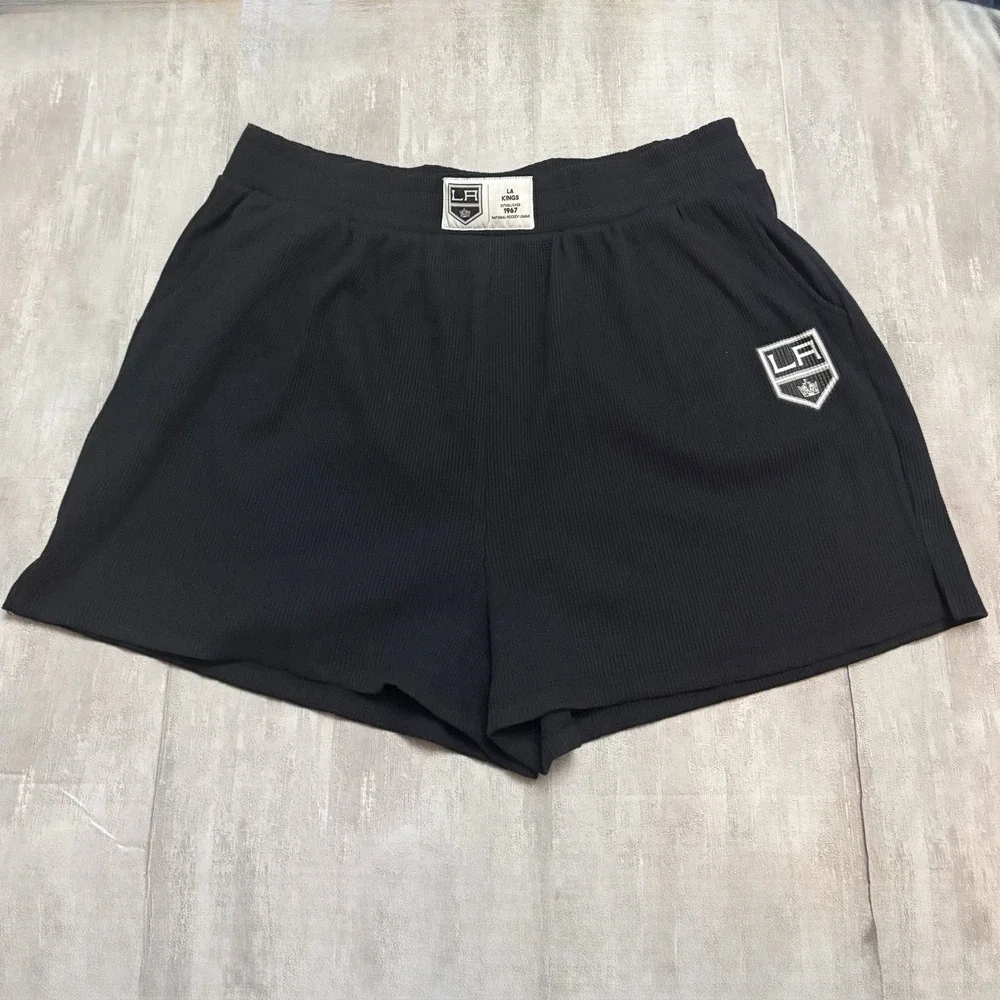 L.A. Kings NHL Hockey WEAR by Erin Andrews Waffle Knit Lounge Shorts Size XXL 2X